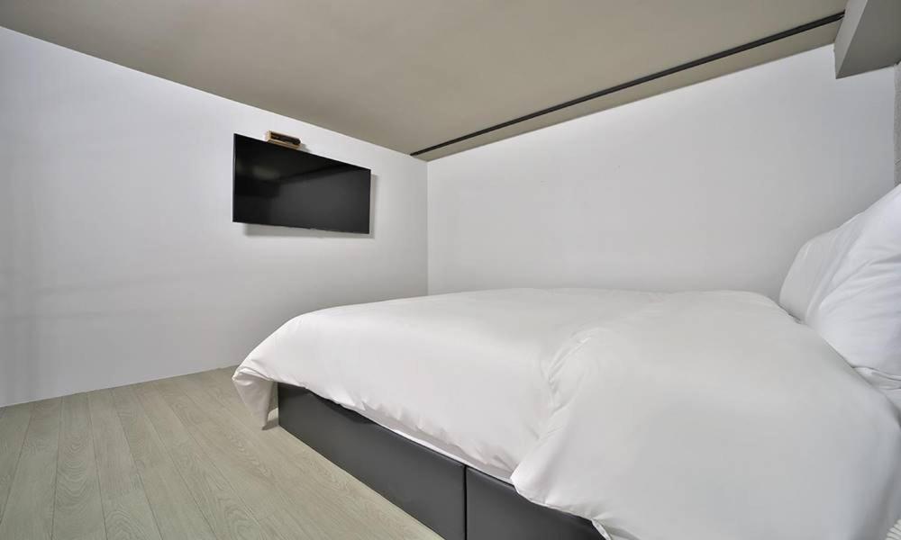 Seomyeon Hound Hotel 1St Street Busan Bilik gambar